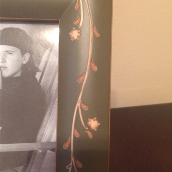 Olive Green Floral Carved Wood Picture Frame - Picture 4 of 4